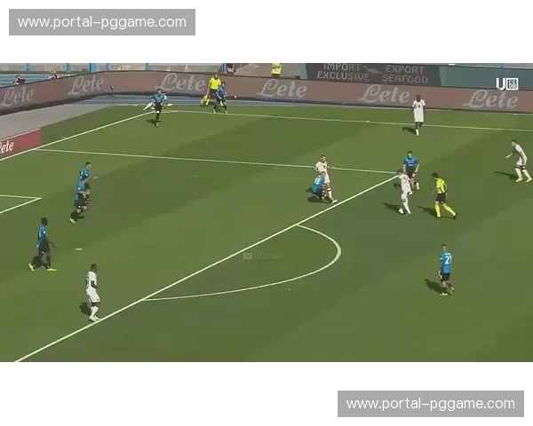 金玟哉高薪成拜仁负担,切尔西米兰关注韩国中卫动态 金玟哉高薪成拜仁负担,切尔西米兰关注韩国中卫动态